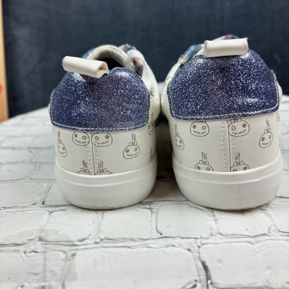 Disney White and Blue Stitch Sneakers with charms Women’s sz 9 - Excellent shape - Picture 9 of 12